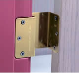 Expandable door hinges