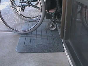 Aesthetically pleasing threshold ramp